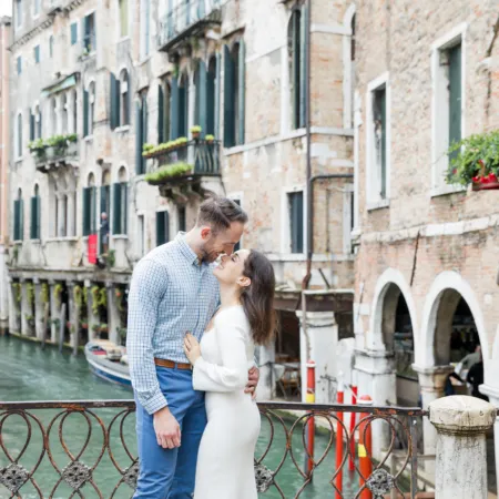 flytographer honeymoon photos in Venice