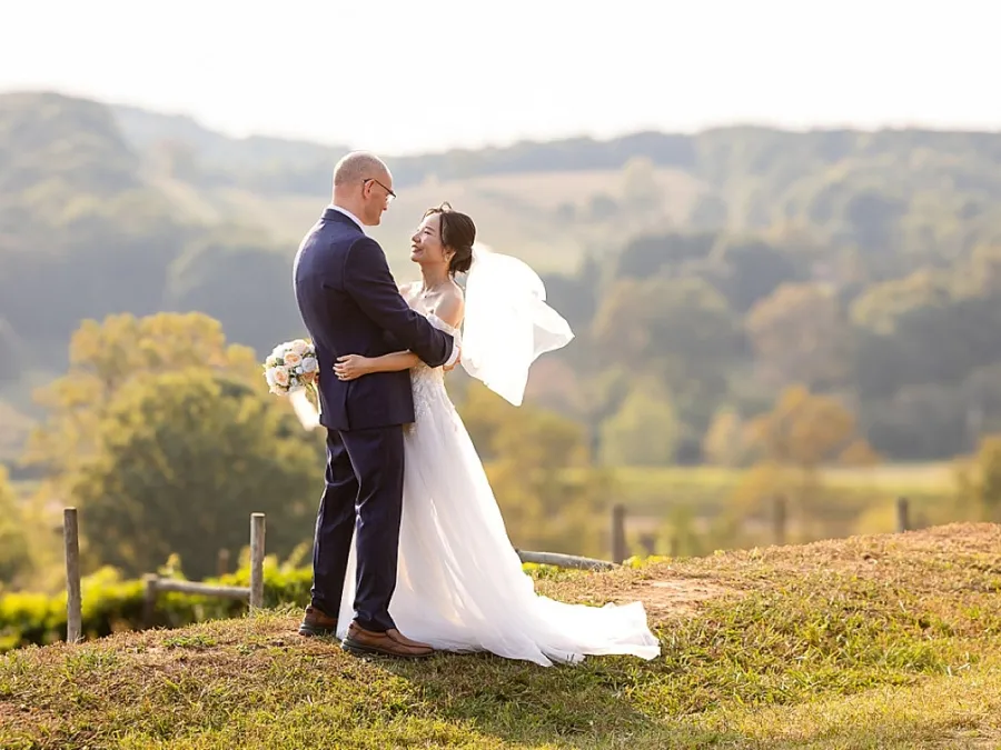 Wedding in Georgia, on a budget of $9k