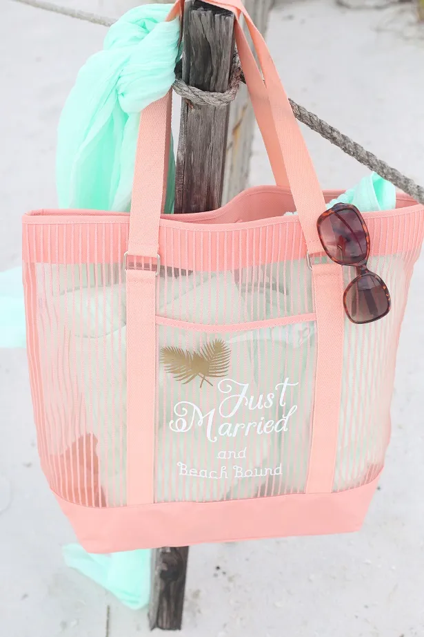 The Celebration Shoppe - DIY Personalized Honeymoon Tote with Cricut Explore
