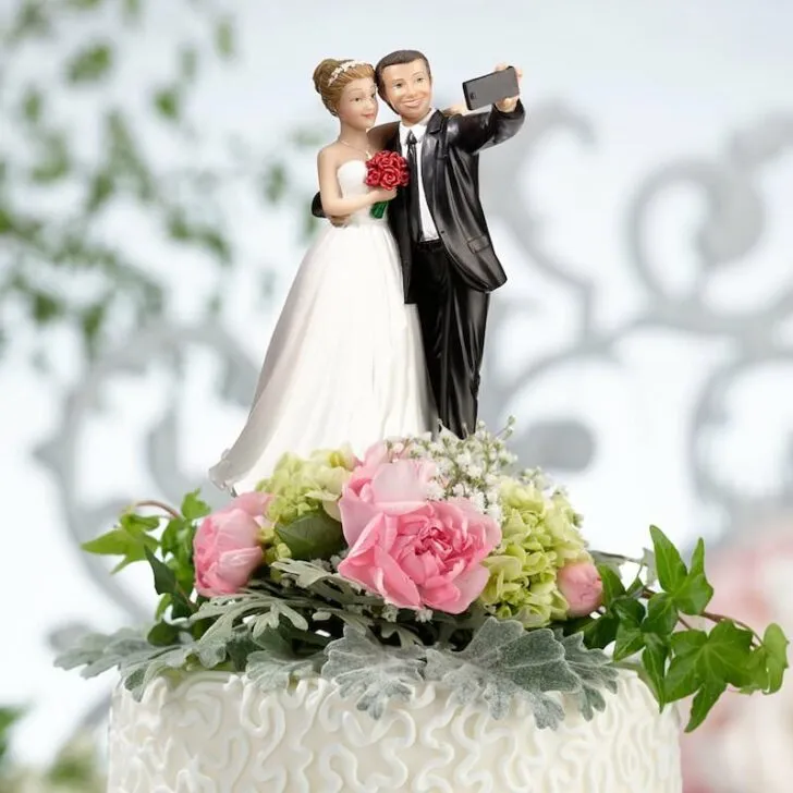 amazon wedding decor - selfie wedding cake topper