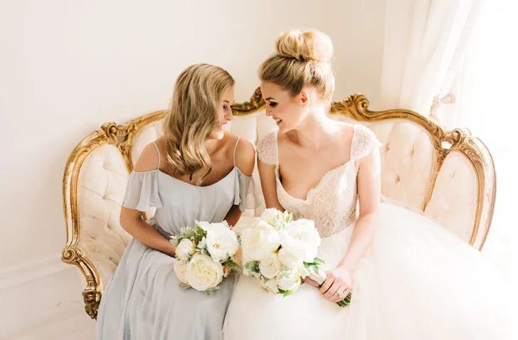 Rent Your Wedding Flowers with Something Borrowed Blooms! Gorgeous wedding bouquets for rent for your whole bridal party!