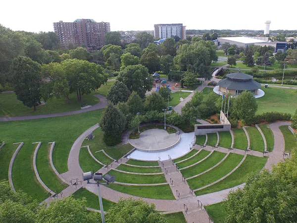 Veterans' Memorial Amphitheater in St. Louis Park, MN