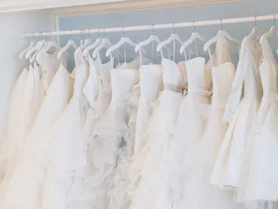 The Best Places to Buy or Sell Used Wedding Dresses Online