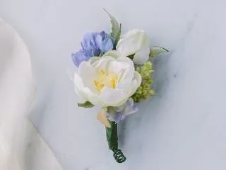 wedding boutonnieres from Something Borrowed Blooms