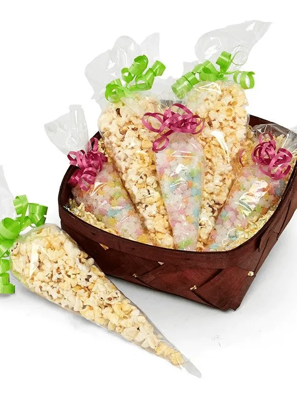 Creative, cute and affordable wedding favor packaging ideas and options from our favorite online resources. 