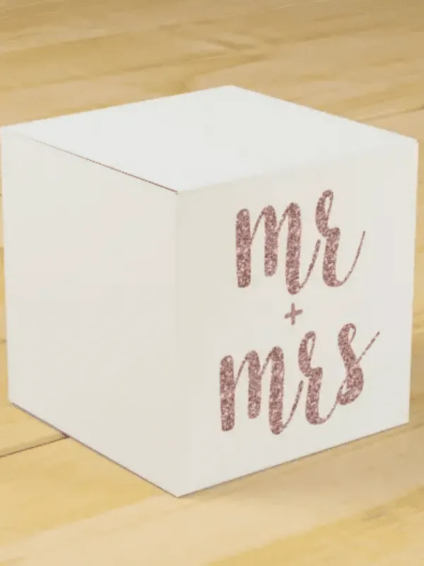 Creative, cute and affordable wedding favor packaging ideas and options from our favorite online resources. 