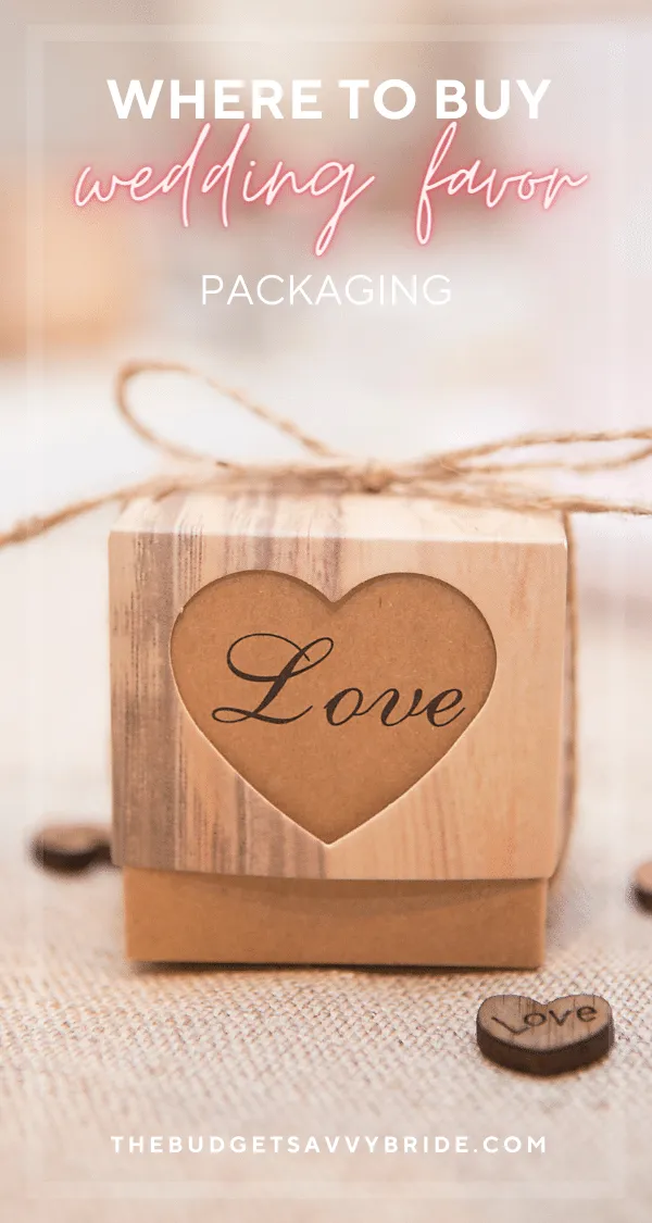 Creative, cute and affordable wedding favor packaging ideas and options from our favorite online resources. 