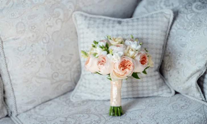 how to choose wedding colors is a tricky task