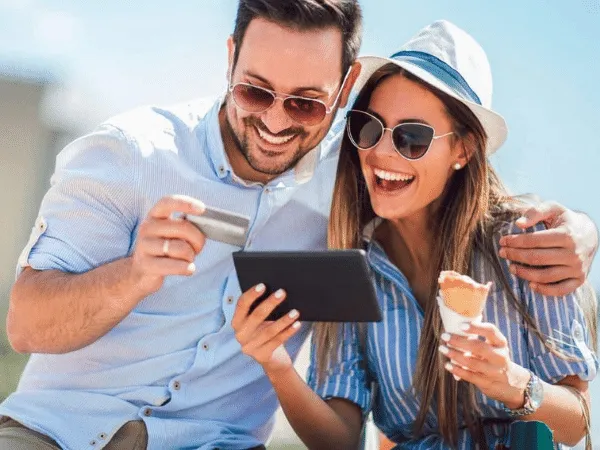 credit cards for engaged couples wedding planning