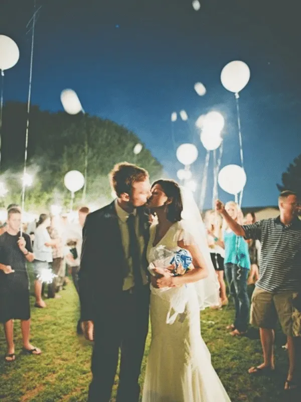 LED Balloons for your Grand Wedding Send-Off